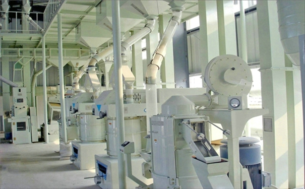 大米加工機(jī)械多少錢一臺(tái)?加工過(guò)程中又是怎樣進(jìn)行除雜的?
